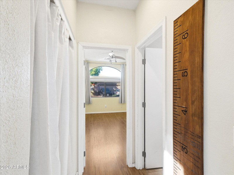 21-5833 E Norland Street-21