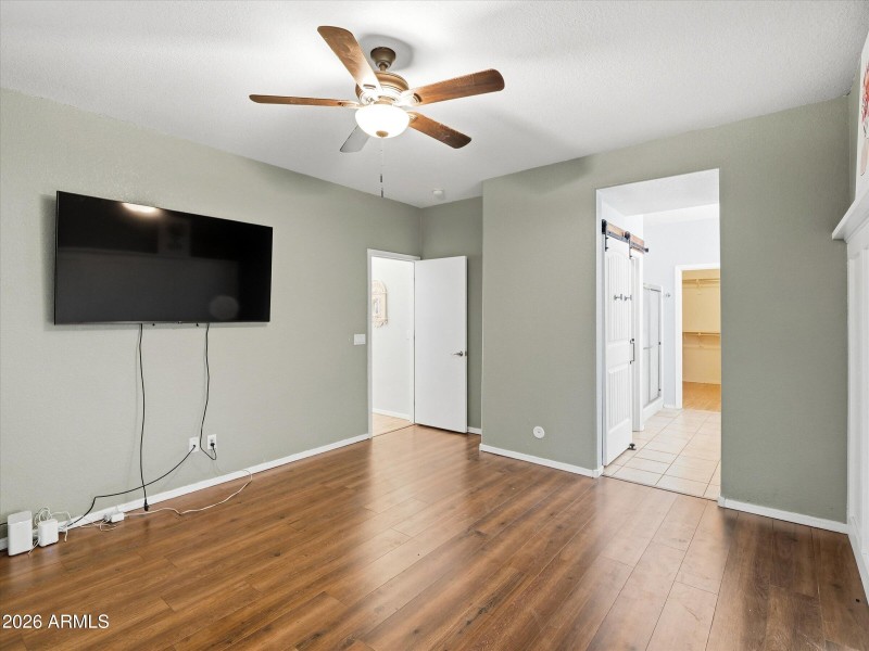 33-5833 E Norland Street-33