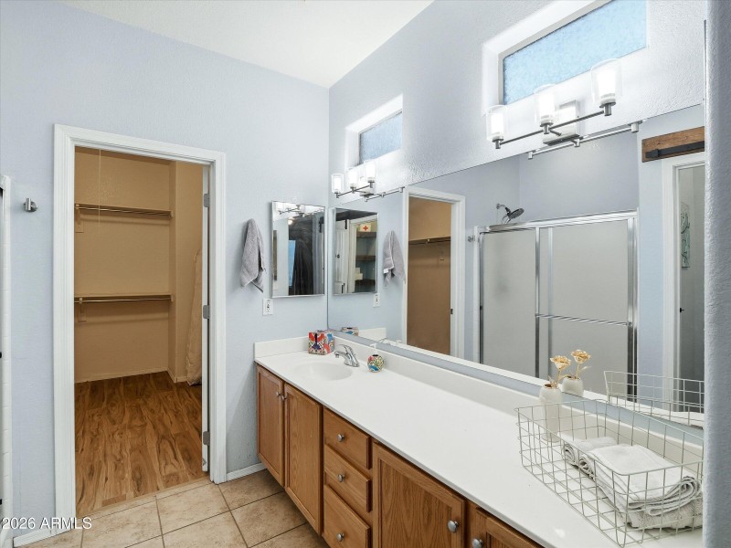 37-5833 E Norland Street-37