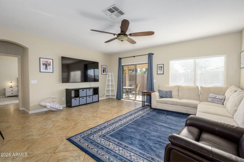 3-web-or-mls-Kimberlee-11