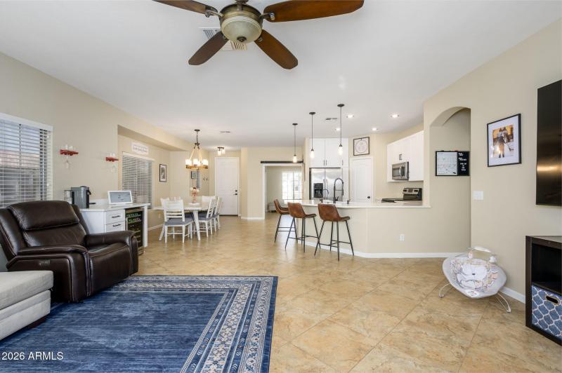 5-web-or-mls-Kimberlee-13