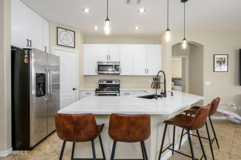 7-web-or-mls-Kimberlee-15