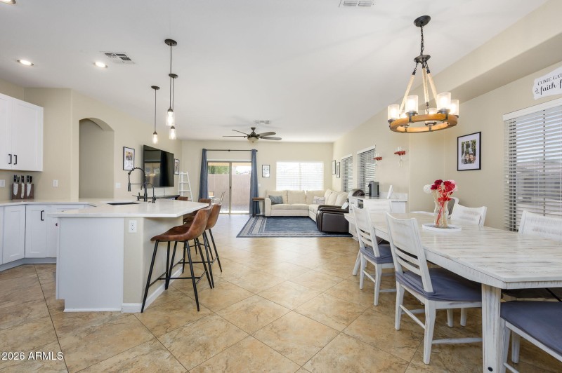 10-web-or-mls-Kimberlee-18