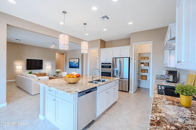 DSC08705-HDR - Kitchen - VS