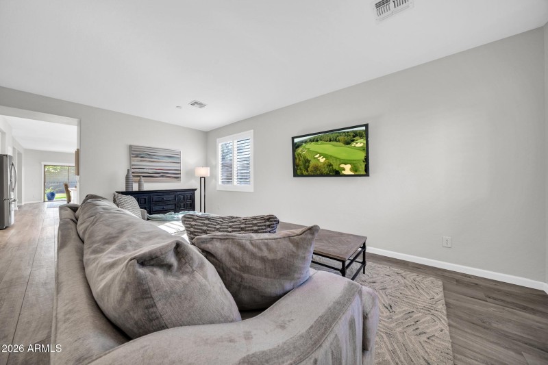 42805 N Hudson Trl-6