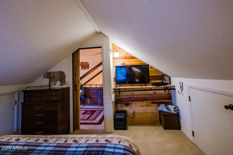 088_Trout_Creek_Cabin