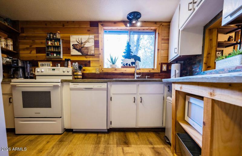 065_Trout_Creek_Cabin