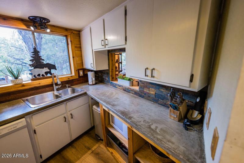 066_Trout_Creek_Cabin