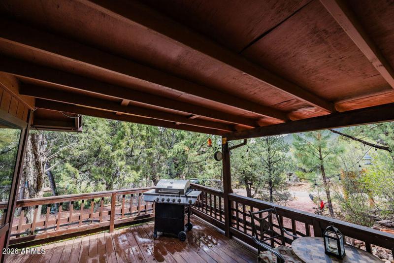 020_Trout_Creek_Cabin