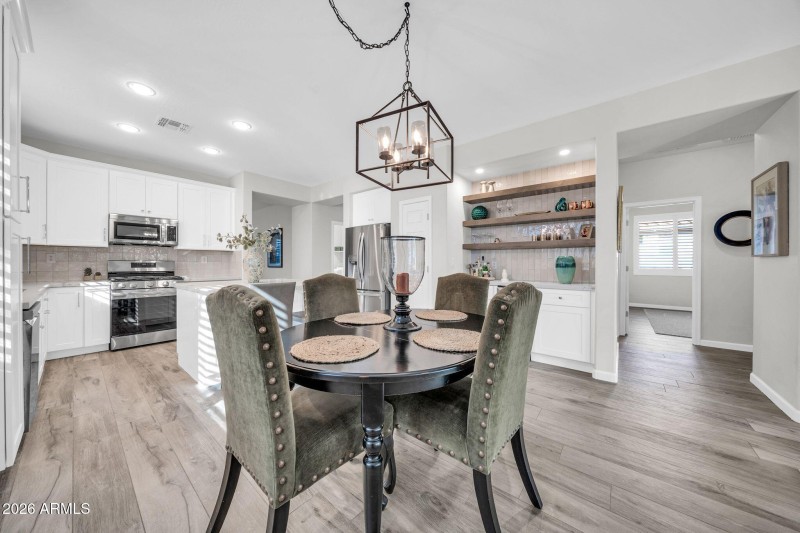 42805 N Hudson Trl-13