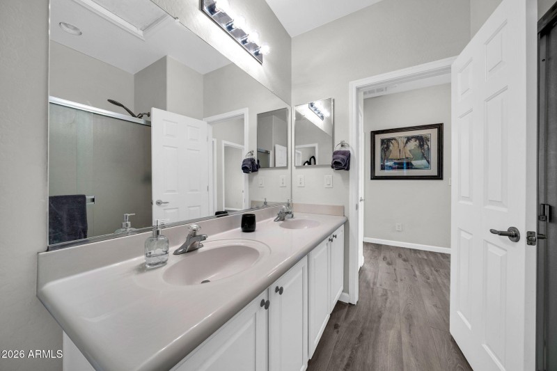 42805 N Hudson Trl-28