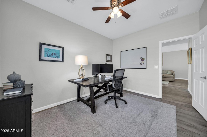 42805 N Hudson Trl-32