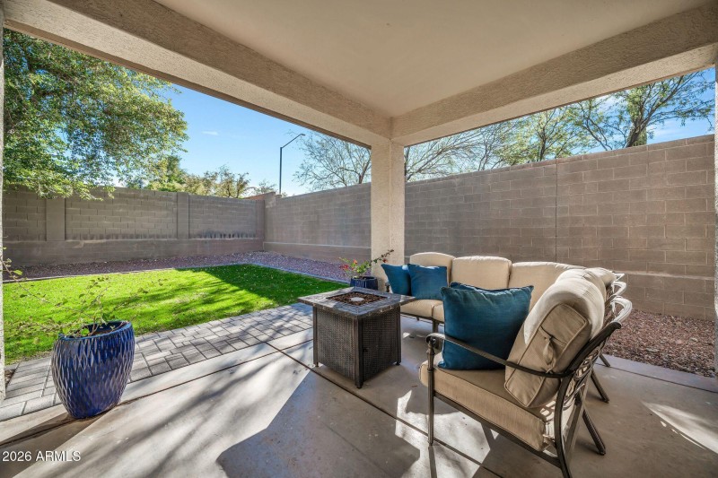 42805 N Hudson Trl-38