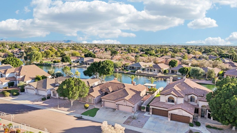 41-web-or-mls-W Firebird Dr-S1001-041