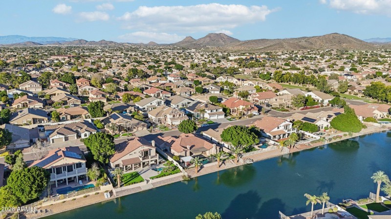 52-web-or-mls-W Firebird Dr-S1001-052