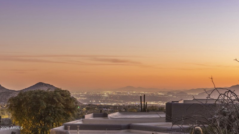 Dramatic City Light Views