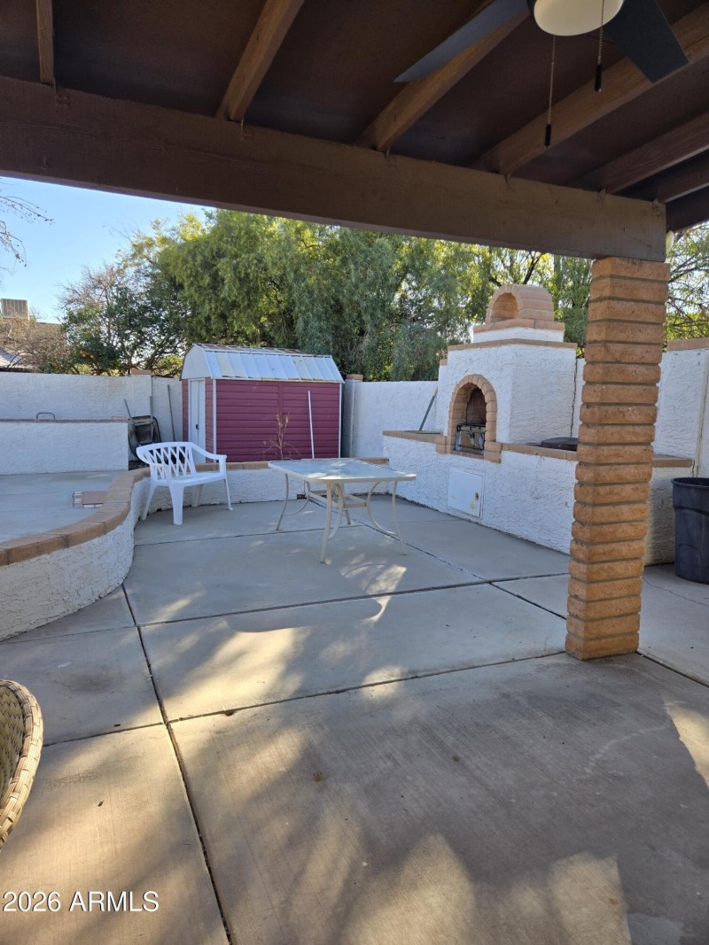 BUILT IN BARBECUE GRILL