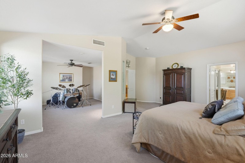 Master bedroom with Sitting Room