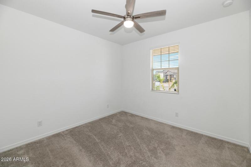 11208 S 52nd Ln-large-015-005-11208 S 52