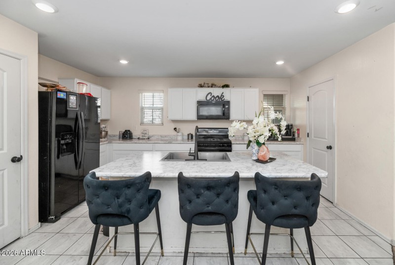 16261 W La Ventilla Way-large-007-003-16