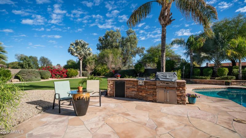 2540 W Tulsa St Exterior Photos-7