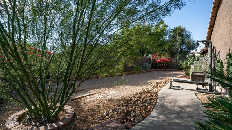 2540 W Tulsa St Exterior Photos-11