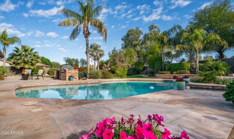 2540 W Tulsa St Exterior Photos-12