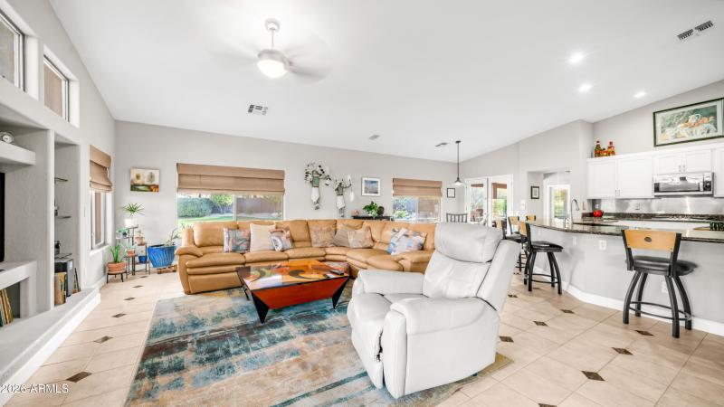 2540 W Tulsa St (17)