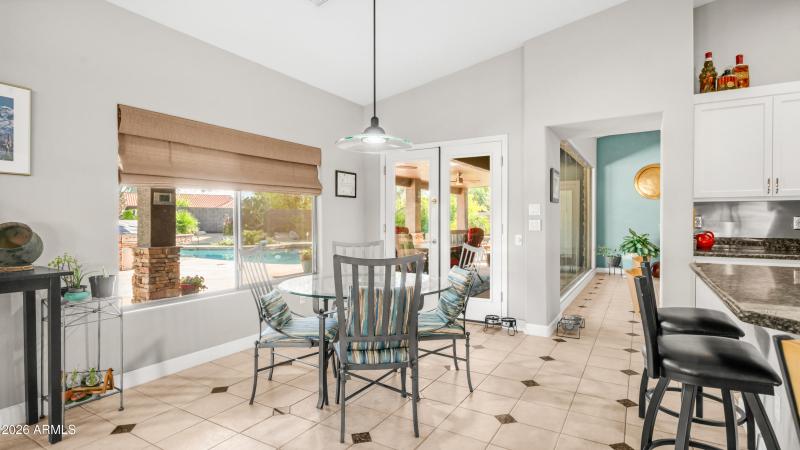 2540 W Tulsa St (21)