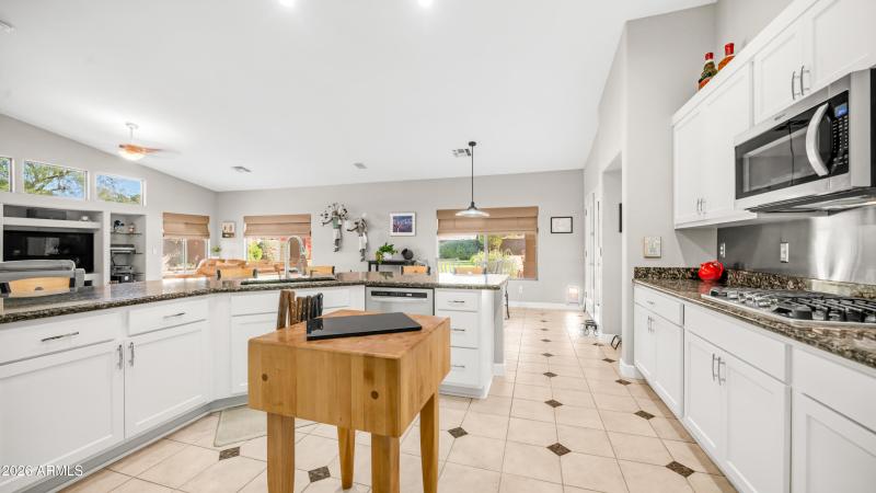 2540 W Tulsa St (26)