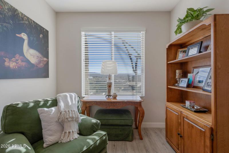 Primary Bdrm_Sitting Area