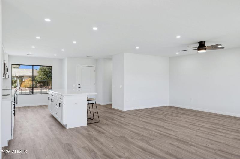 Kitchen / Living Room