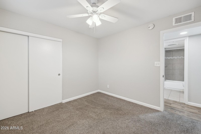 26-web-or-mls-13002-n-28th-pl