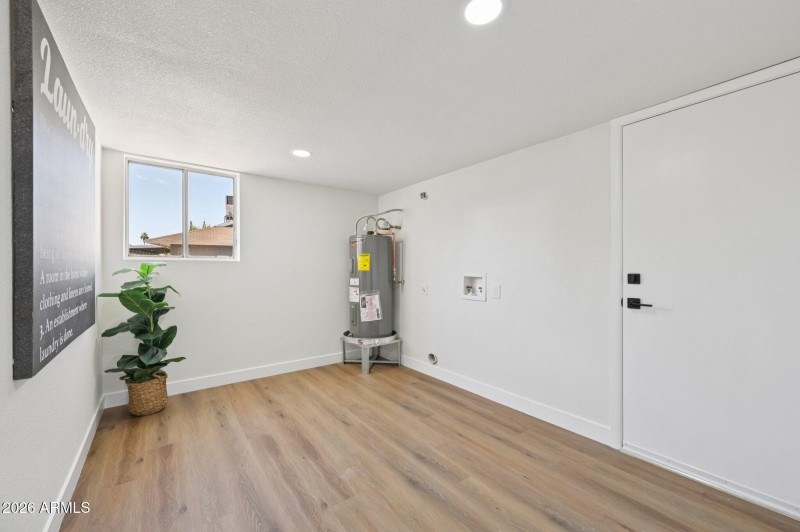 29-web-or-mls-W Monte Ave-S1001-029