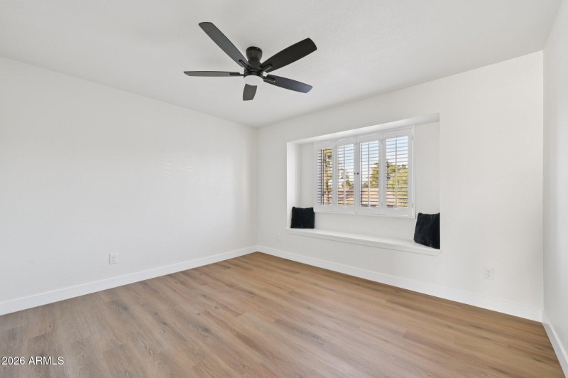 41-web-or-mls-W Monte Ave-S1001-041