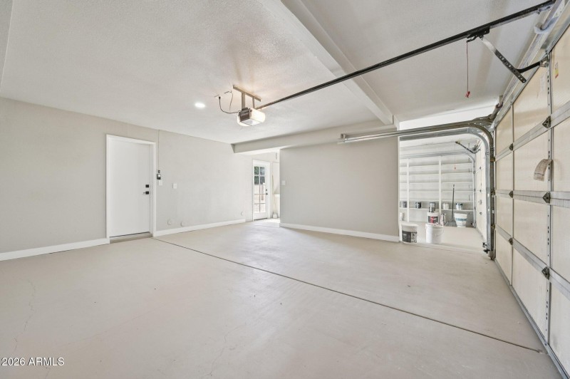 48-web-or-mls-W Monte Ave-S1001-048