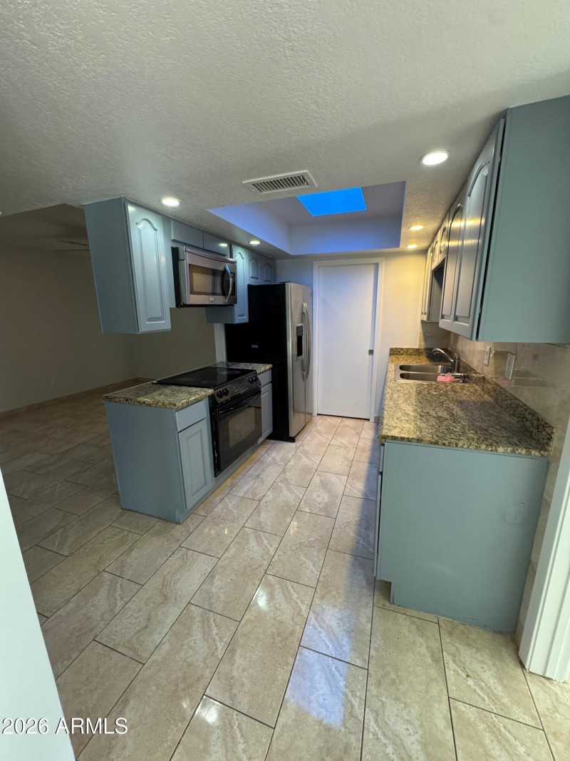 PHOTO-2026-01-10-19-12-28