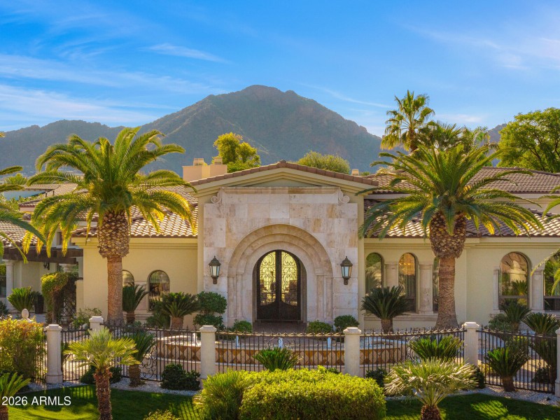 02front of property70mm_aerial