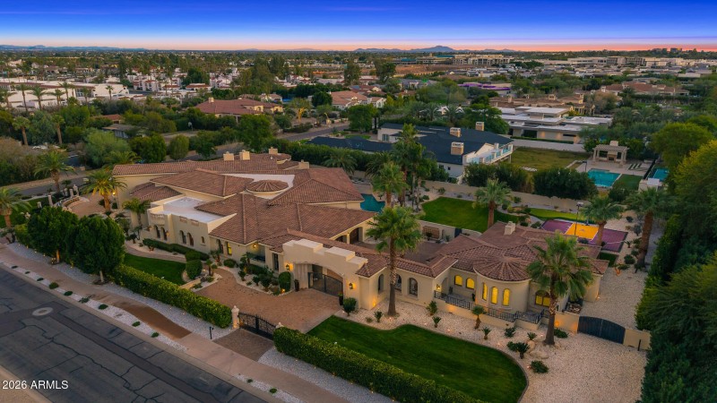 67property overview_aerial twilight