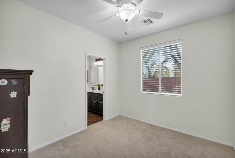 33-web-or-mls-21718 E Cherry Wood Dr-31