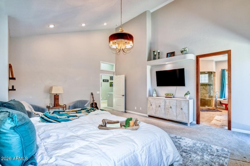 31 Primary Bedroom 2