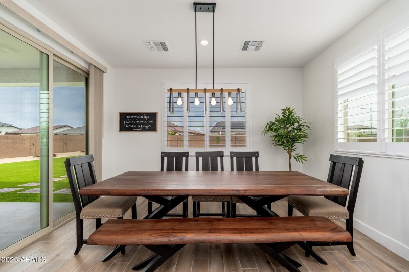 18542 W Seldon Ln - 17