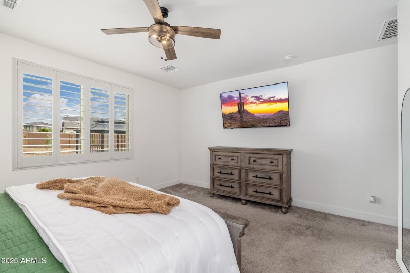 18542 W Seldon Ln - 21