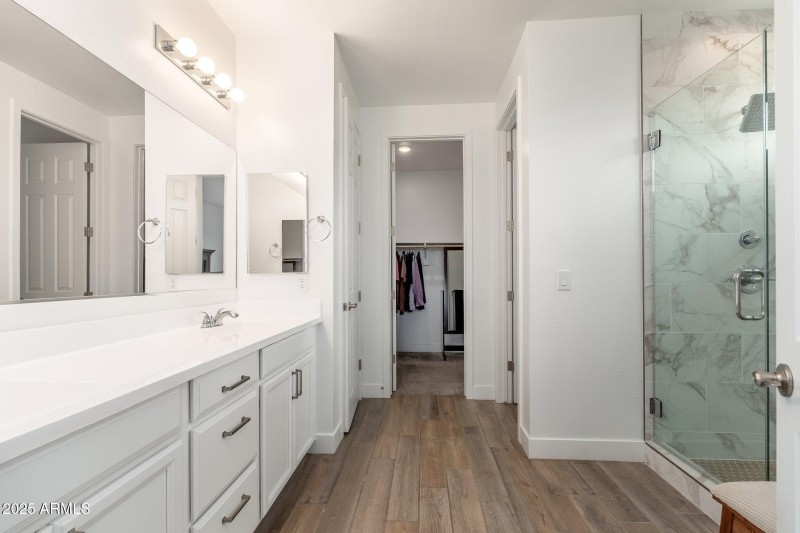 18542 W Seldon Ln - 22