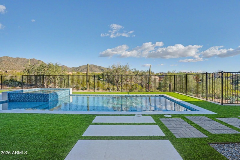 10-web-or-mls-Untitled-10