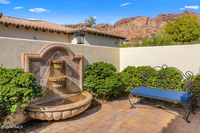 primary bedroom patio mountain views