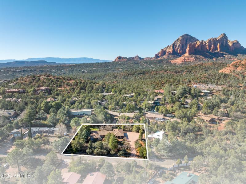 Surrounding Red Rock Vistas