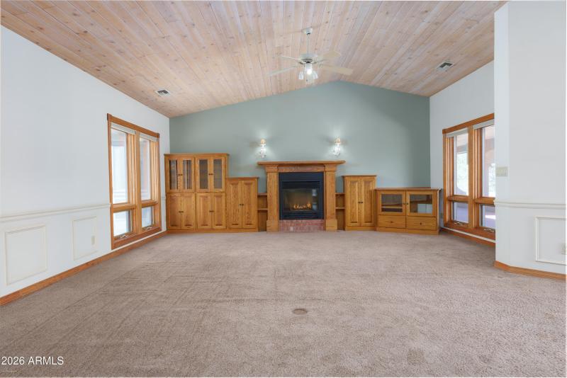 Great Room With Built -Ins