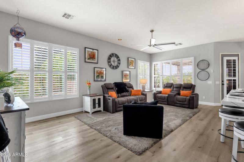 15-web-or-mls-4680-e-nightingale-ln