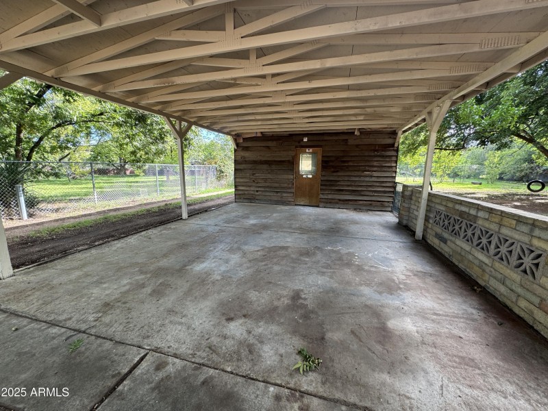 20251015_163716052_iOS